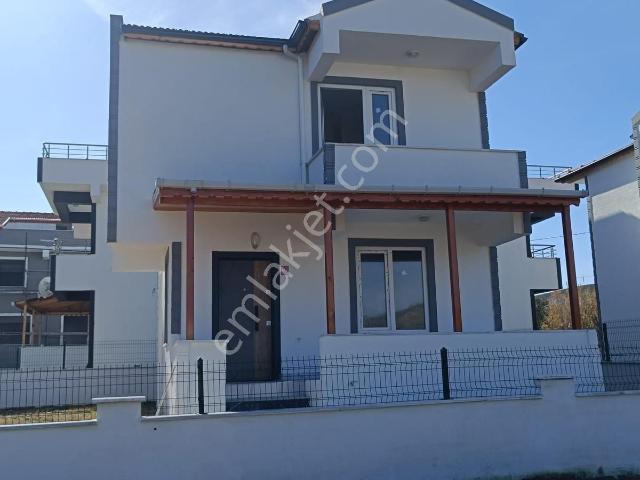 Analitik Gayrimenkulden Avşada Satılık Yazlık Villa