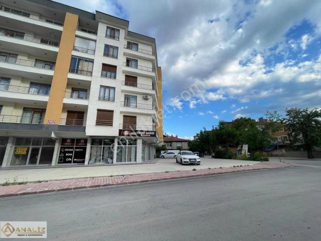 Analiz'den Uluırmak`da Cadde Cephe 26 M2 Satılık Dükkan