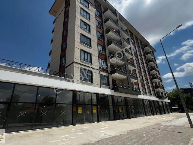 Analiz'den Uluırmak`da Cadde Cephe 35 M2 Kiralık Dükkan