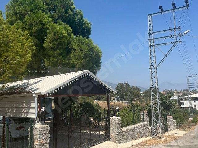 ANAMUR ÖREN ORTAKÖY'DE MÜSTAKİL İÇİNDE 2 KATLI EV OLAN SATILIK BAHÇE