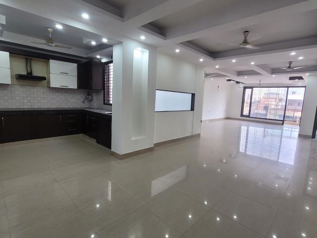 Anand Vihar, East Delhi 3 Bedroom 266 Sq. Yd. Builder Floor in Anand Vihar Delhi Listing ID: #10307