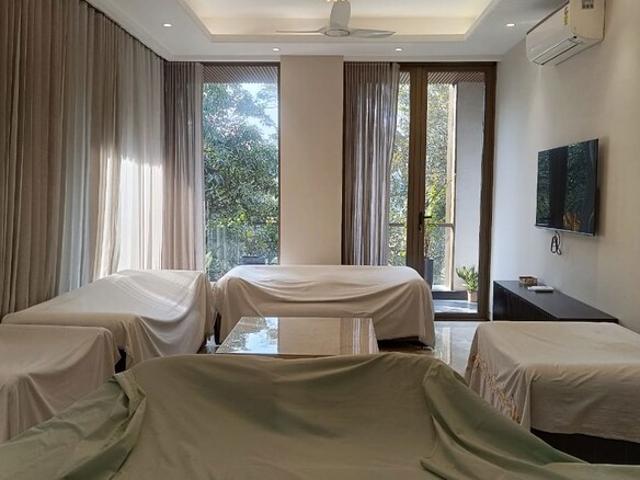 Anand Lok 4 Bedroom 400 Sq. Yd. Builder Floor in Anand Lok Delhi Listing ID: #10103