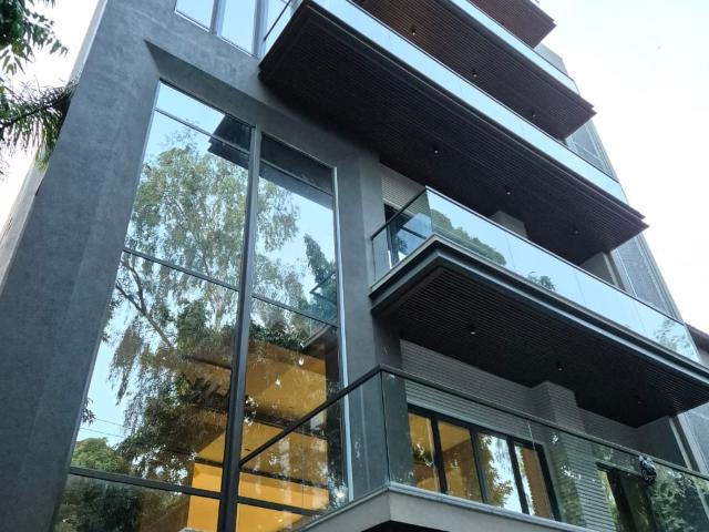 Anand Lok, Sadiq Nagar 4 Bedroom 7290 Sq. Ft. Builder Floor in Anand Lok Delhi Listing ID: #10244