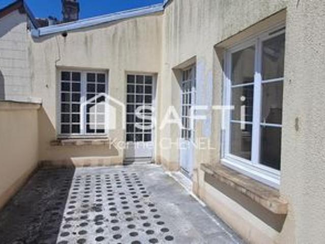 Ancien commerce atelier et logement 131m²