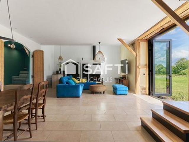 Ancien corps de ferme 265 m² hab entièrement repensé