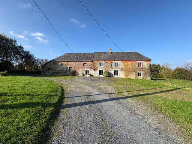 ? Ancien corps de ferme à Carantilly – charme, espace et potentiel réunis 50