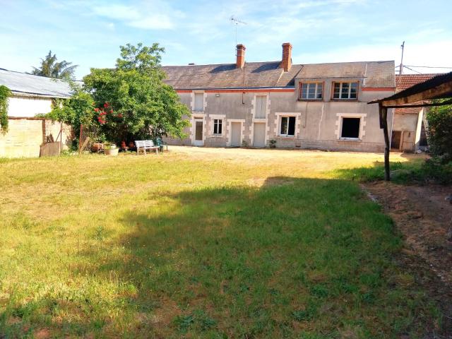 Ancien corps de ferme à rénover
