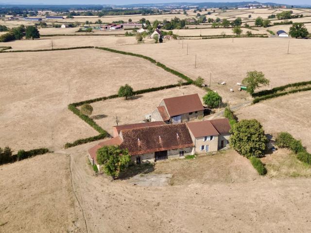 Ancien corps de ferme au cœur du bocage Charolais