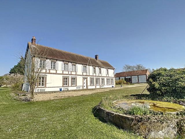 Ancien corps de ferme au calme et serein