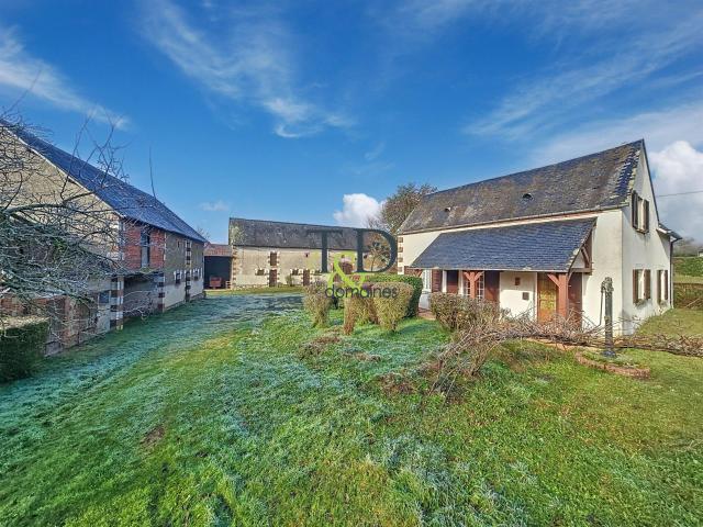 Ancien corps de ferme avec dépendances et prairie 110m² La chapelotte