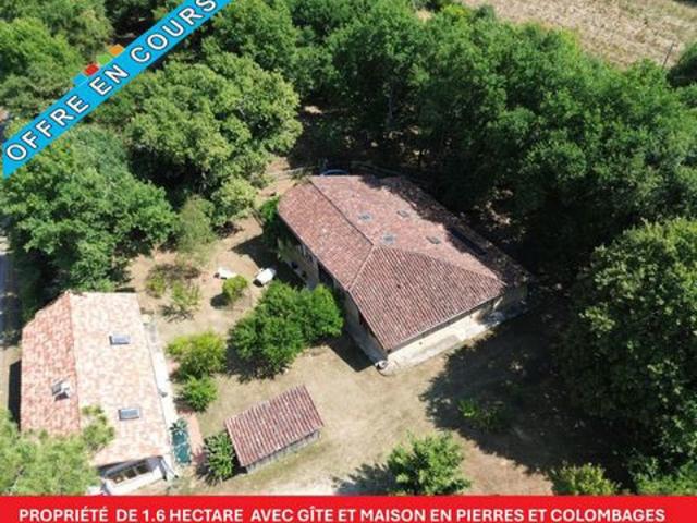 ANCIEN CORPS DE FERME AVEC GÎTE