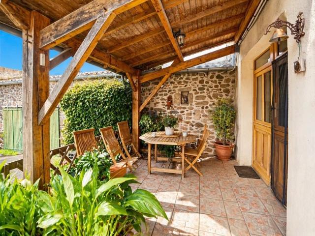 Ancien corps de ferme de caractère Propriété familiale ave. 185m² Cholet