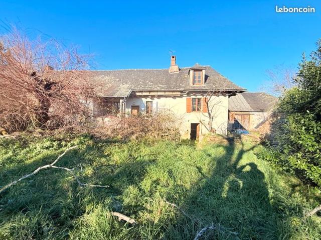 Ancien corps de ferme en pierre à rénover Malemort