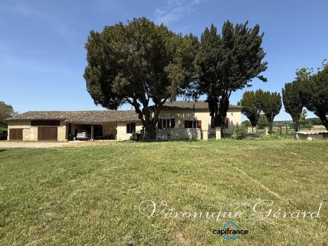 Ancien corps de ferme en pierre du XVIIIe siècle à LAUZUN