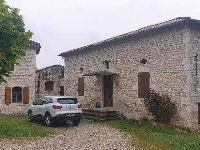 Ancien Corps de ferme Quercynois sur 1ha20 dans un site calm. 132m² Lauzerte