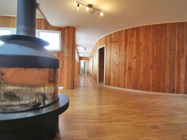 Ancien centre de vacances avec bâtiment de 1000 m² sur 4.5 ha