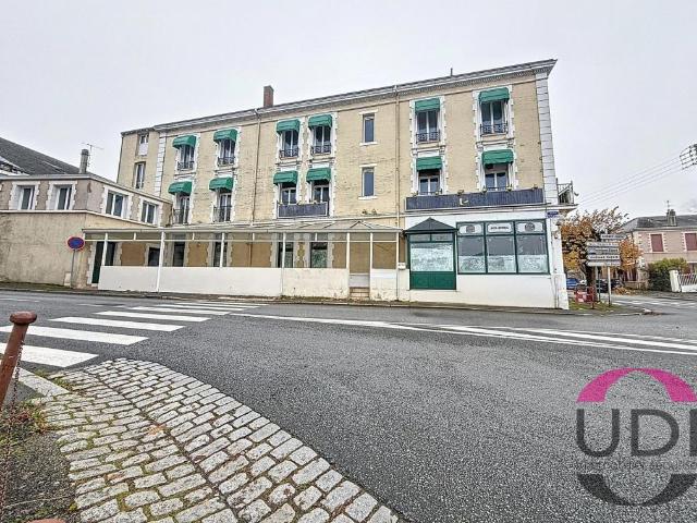 Ancien Hôtel Restaurant à fort potentiel – Emplacement privilégié proche de la gare