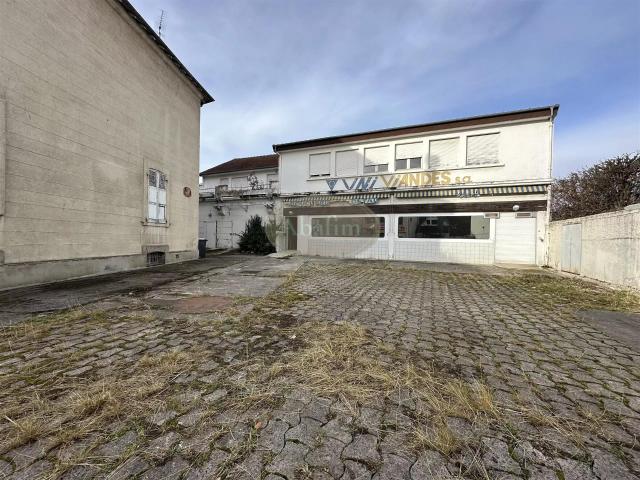 Ancien local commercial à fort potentiel 550m² Tarbes