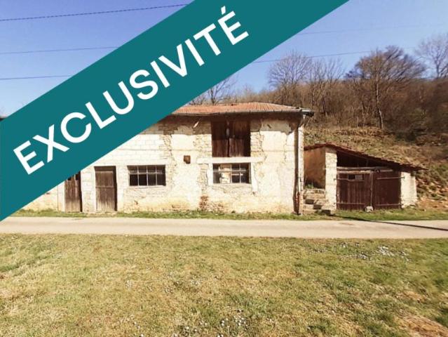 Ancien lieu d'élevage, à la campagne