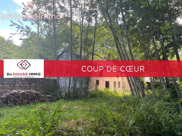Ancien moulin avec petit étang sur 1800m² de terrain