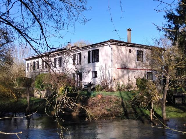 Ancien Moulin Historique, Piscine, Gîtes, Cadre Idyllique et. 340m² Saint Fraigne