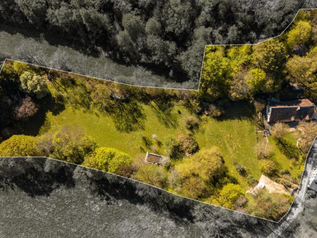 Ancien moulin restauré 280 m2 4 chambres parc avec rivière au cœur du vignoble de Sancerre