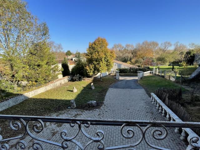 Ancien presbytère 130m² Courant