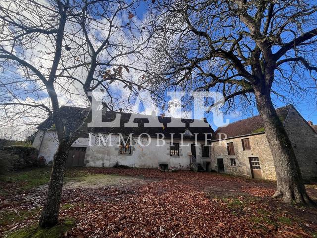 Ancien Presbytère du 16ème à rénover Alençon Réf 13118