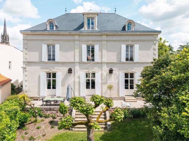 Ancien Prieuré du XVIIIe au sud de Nantes