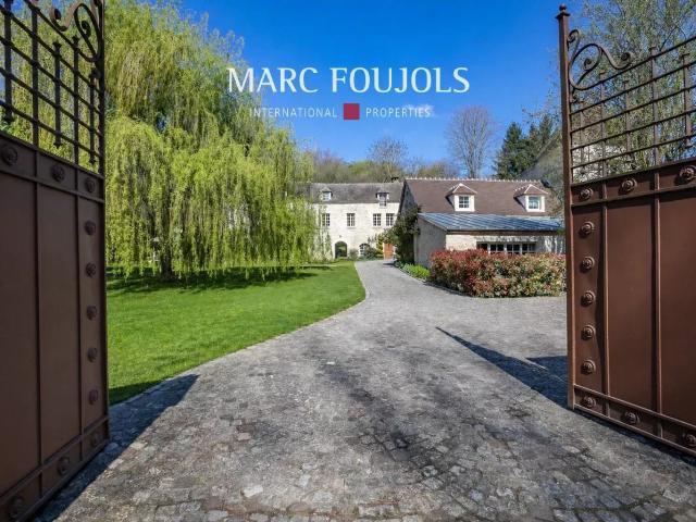 Ancienne Abbaye Propriété de charme à 1 heure de Paris 400m² Chantilly