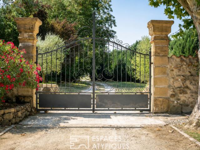 Ancienne annexe de château rénovée, un lieu d'exception entre patrimoine et art de vivre