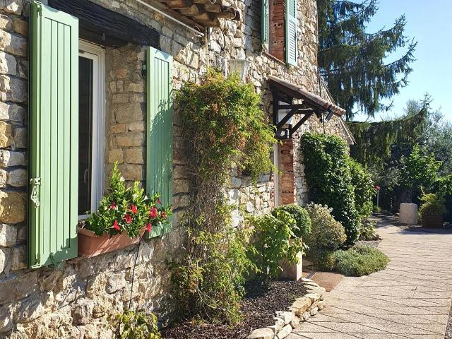 Ancienne bastide avec extension en 1960 A vendre! 500m² Flayosc