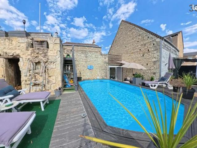 Ancienne demeure de caractère 422 m² rénovée | Espace bien être | Jacuzzi, sauna, piscine, terrasse | Proche thermes et casino La Roche Posay