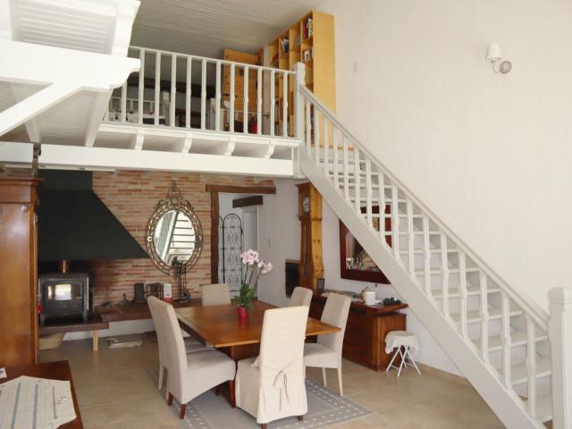 ANCIENNE FERME 285 M² PISCINE GARAGE 190M²