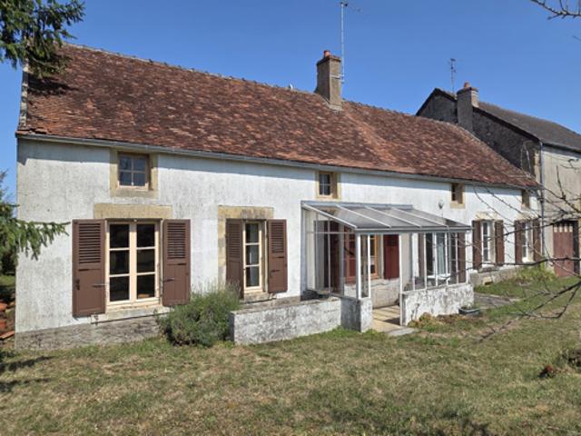 Ancienne ferme avec nombreuses dépendances et plus de 3 000