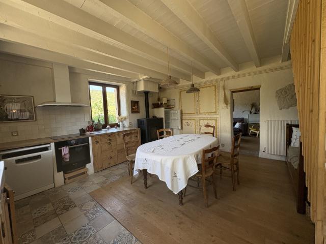 Ancienne ferme avec potentiel supplémentaire