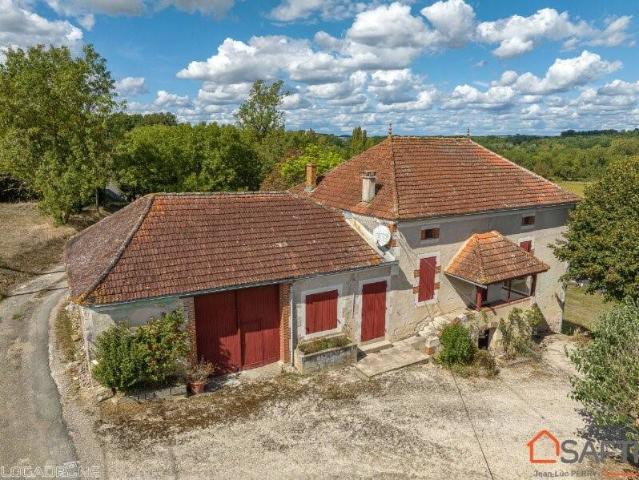 Ancienne ferme en pierre