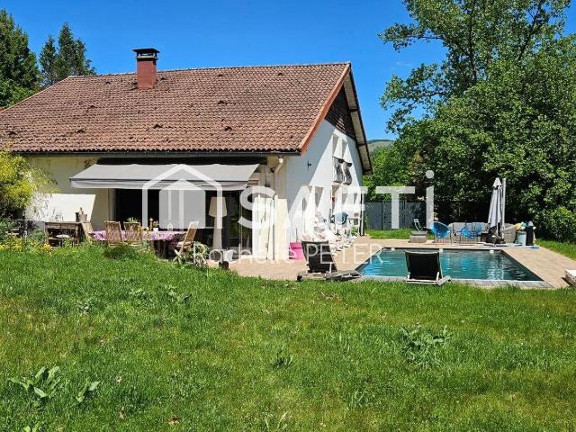 Ancienne ferme rénovée avec piscine chauffée 188m² Le Thillot