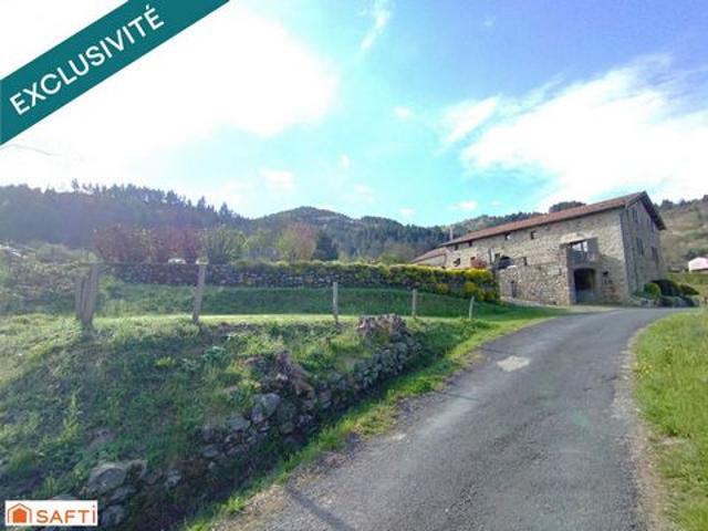 Ancienne ferme rénovée 201m2, piscine, gite. Terrain 1480m2