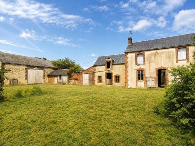 Ancienne fermette à rénover de 130 m² plus grange de 80 m²