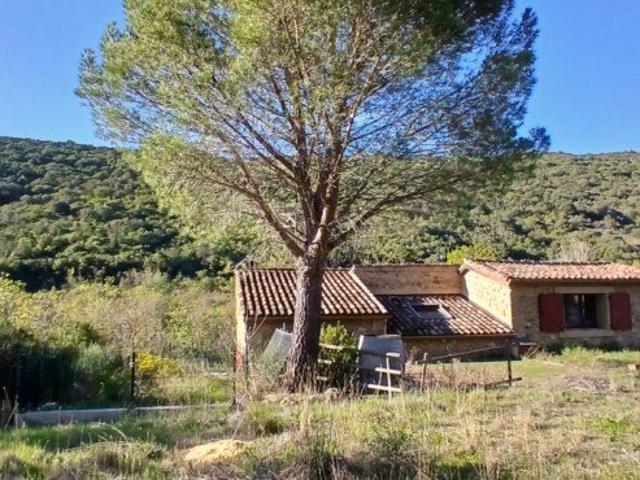 Ancienne grange en pierre convertie avec vues 105m² Cessenon sur Orb