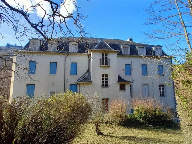 Ancienne Maison de retraite ehpad. 1082m² Brusque
