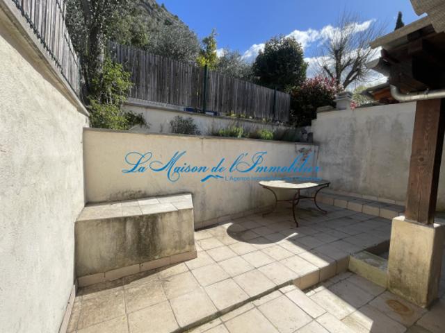 Anduze Maison de ville rénovée 4 pièces avec jardin