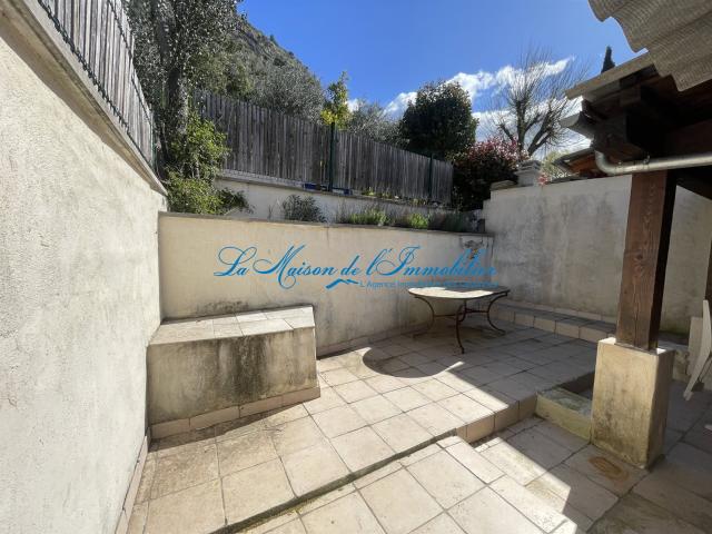 Anduze Maison de ville rénovée 4 pièces avec jardin 81m² Anduze