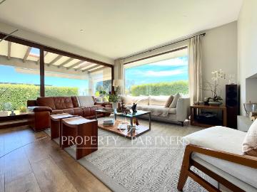 Andalue casa mediterránea en condominio privado