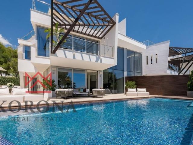 Ekskluzywny dom w Marbella z panoramicznym widokiem i basenem