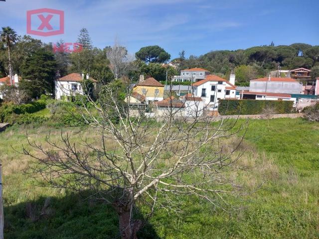 Andar de Moradia e Terreno 107m² Sintra São Martinho