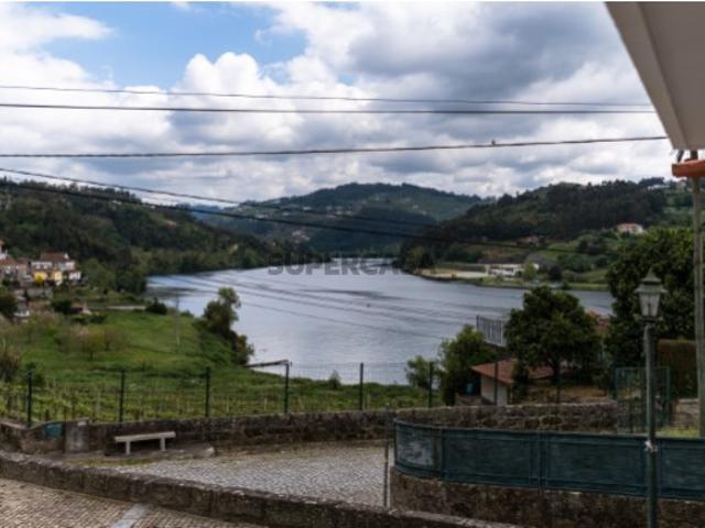 Andar de Moradia em Torrão com Vista Rio Douro