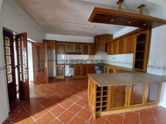 Andar de moradia R/ chão por recuperar Alcochete