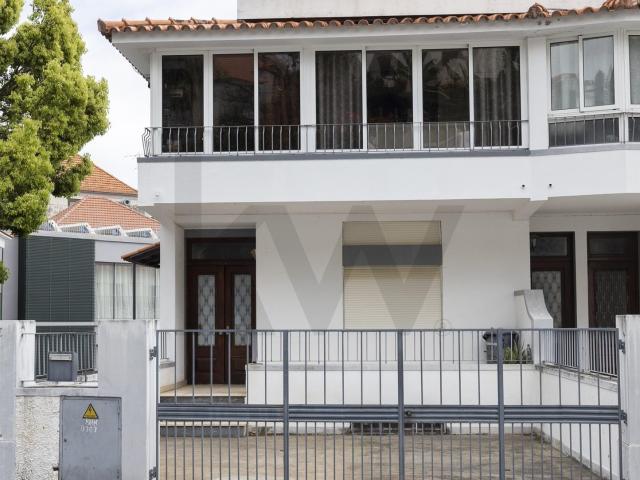 Andar de Moradia T2 | Rua Conde Carvalhal | Funchal 64m² Santa Maria Maior Funchal
